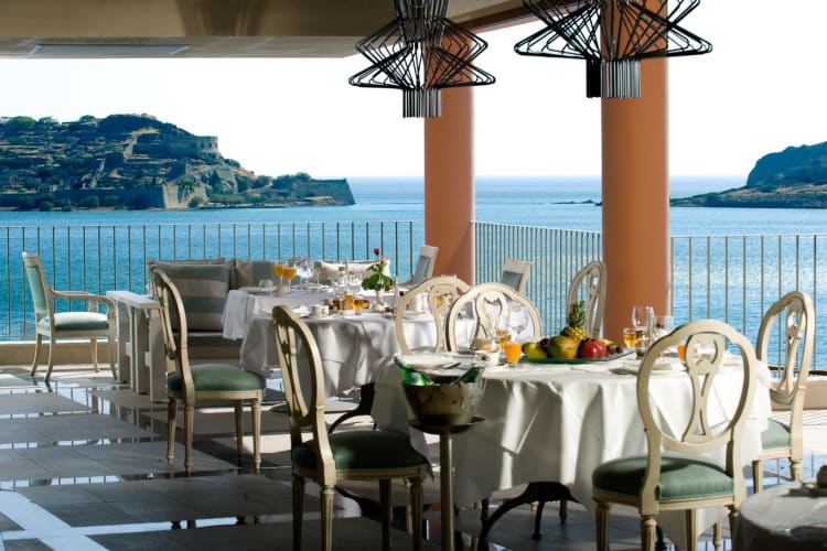 Tholos Restaurant indoor area